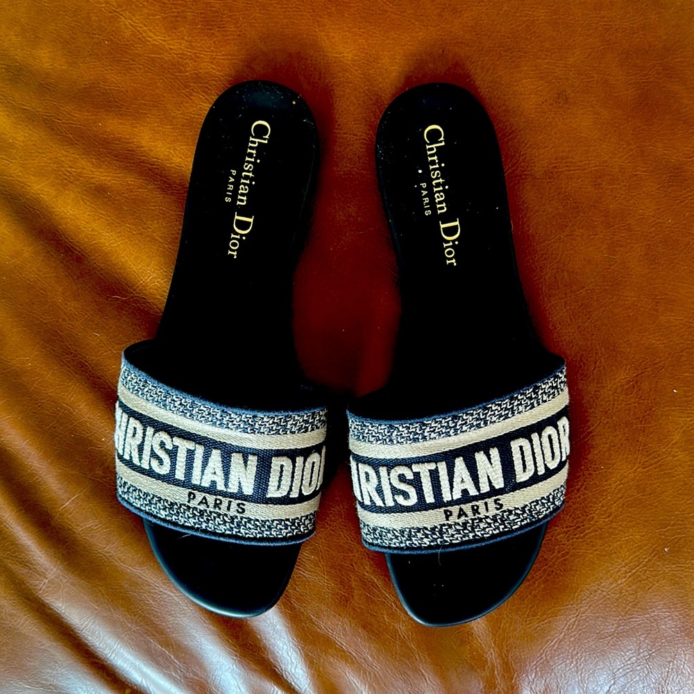 CHRISTIAN DIOR DWAY SANDALS 🩴Dark Blue